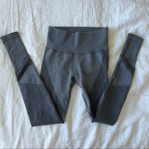 Lululemon Tights 28”